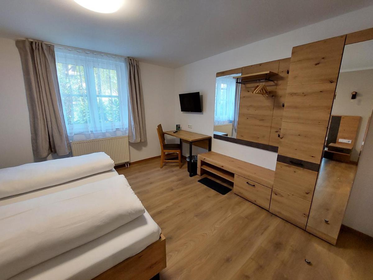 Landgasthof Moersbergei Bubenreuth Luaran gambar