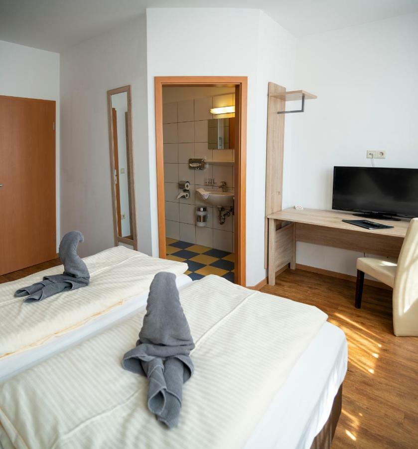 Landgasthof Moersbergei Bubenreuth Luaran gambar